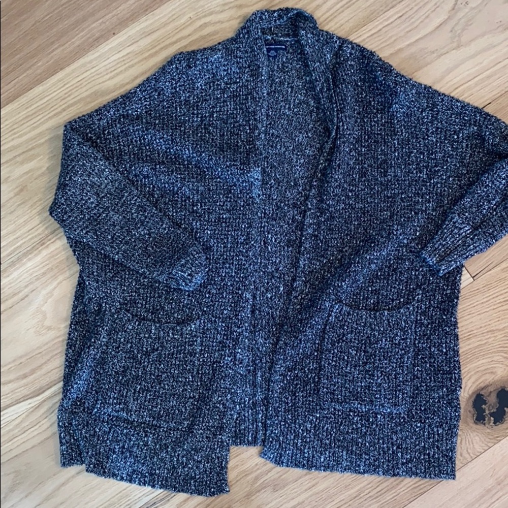 Cardigan sweater